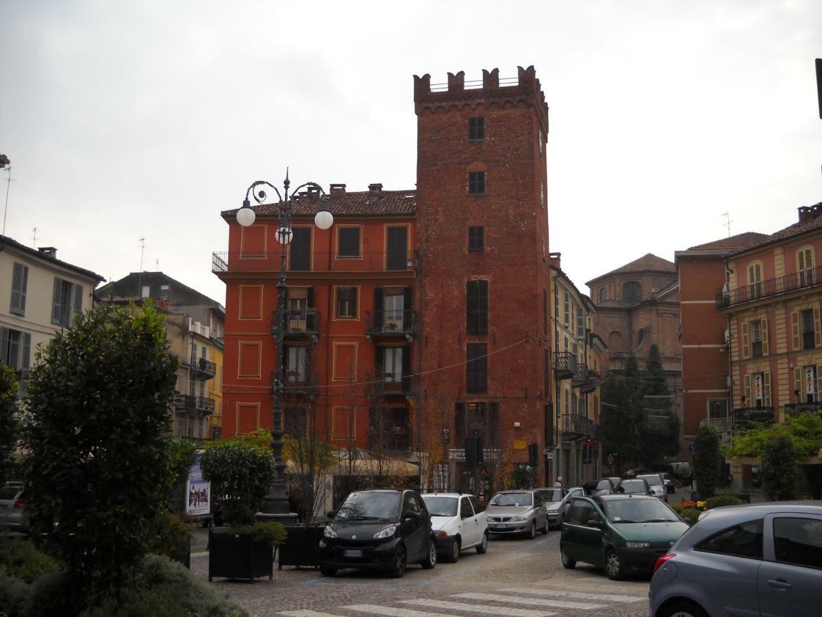 Cristina'S Flat Apartment Asti Exterior photo